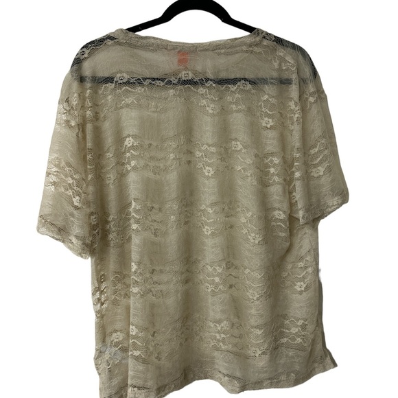 Joe fresh sheer top - Picture 2 of 5